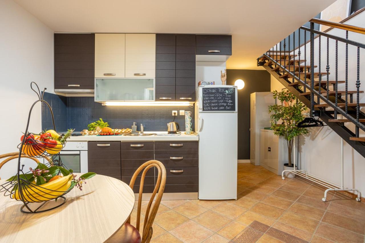 Apartment 4 Us